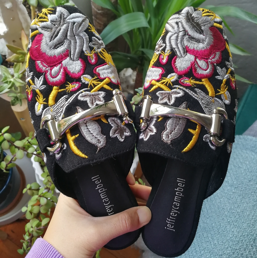 Jeffrey Campbell Ravis Embroidered Loafer Mule Size6